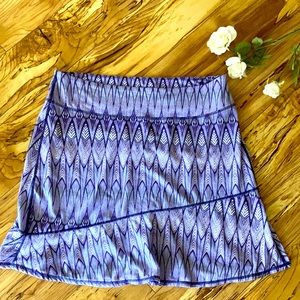 Prana skirt women’s L purple and white